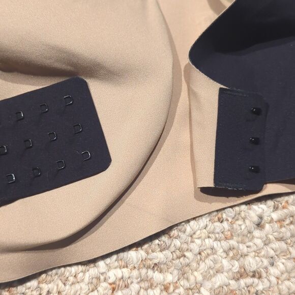 Honeylove Crossover Bra Medium Black Nude Mesh Panel Wireless Supportive - Picture 6 of 6